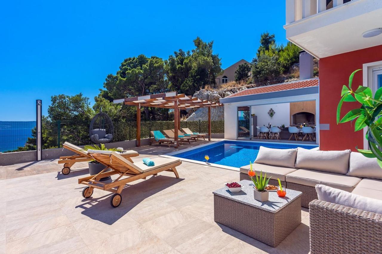 Villa Matan - Only 200M From The Sandy Beaches, Private 28M2 Pool Omis Exterior photo