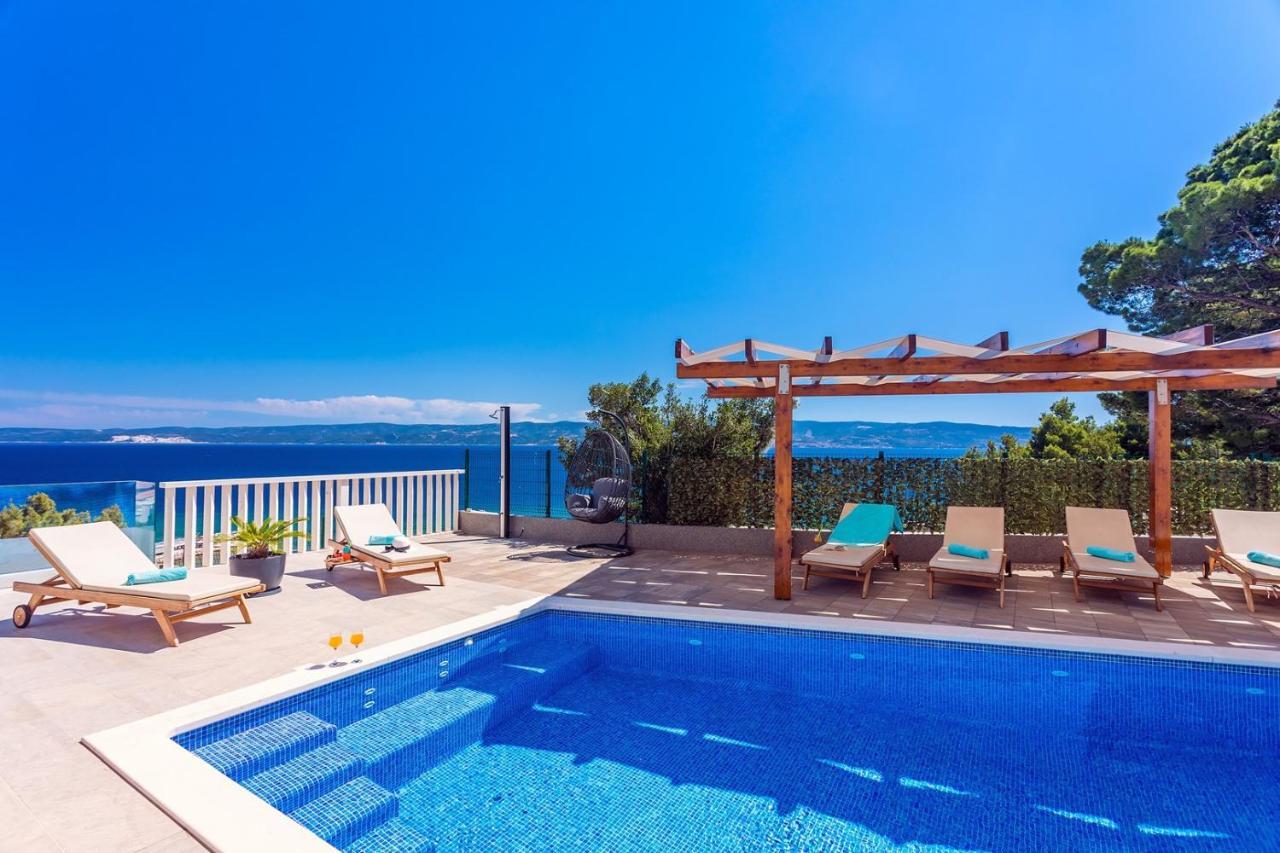 Villa Matan - Only 200M From The Sandy Beaches, Private 28M2 Pool Omis Exterior photo